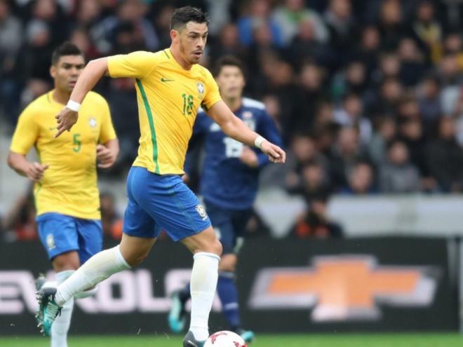 Meia-atacante tem passagens pela seleção brasileira