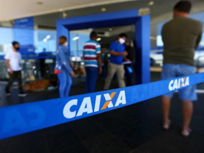 Cerca de 10,8 mi de trabalhadores poderão retirar até R$ 1.045
