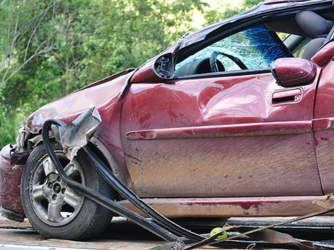 Airbag no qual se constatou defeito em perícia técnica não funcionou quando veículo bateu em árvore