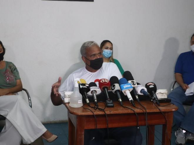 Coletiva concedida na manhã desta terça-feira