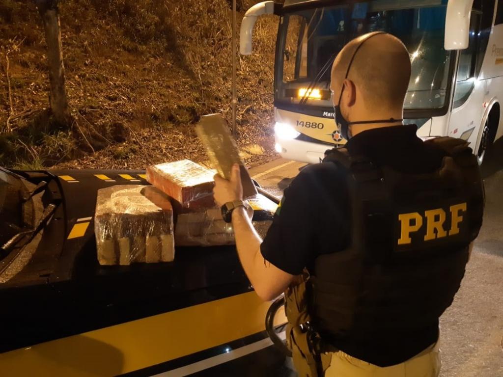 Polícia calcula que apreensão gerou prejuízo de R$ 21 mil reais ao tráfico