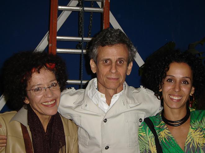 Música nas veias: Iara (direita) é filha de Alzira Espíndola e de Carlos Rennó