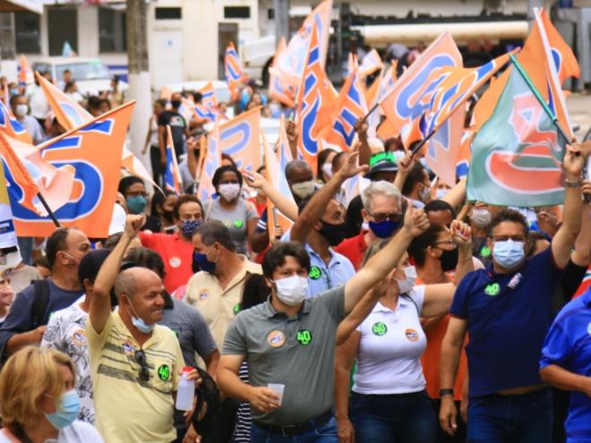 Caminhada contou com participação de apoiadores dos partidos da coligação ''Juntos pela Geração da Boa Política''