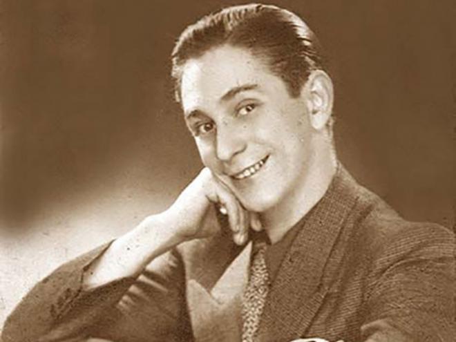 Palhaço, acrobata, ator caricato, cantor e compositor, Oscarito era também um astro do Teatro de Revista