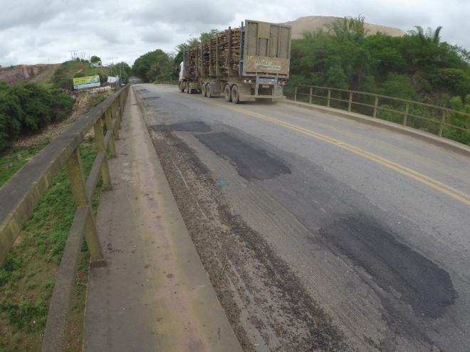 Os serviços na ponte tiveram início na terça-feira e já foram concluídos