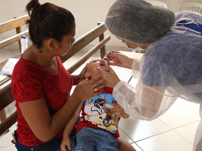 Ação visa ampliar cobertura vacinal contra paralisia infantil