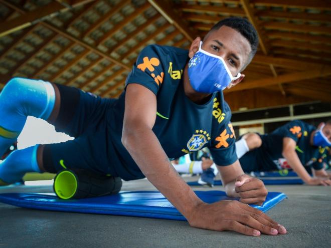 Meia-atacante não poderá ser opção no Galo no jogo contra o Athletico-PR