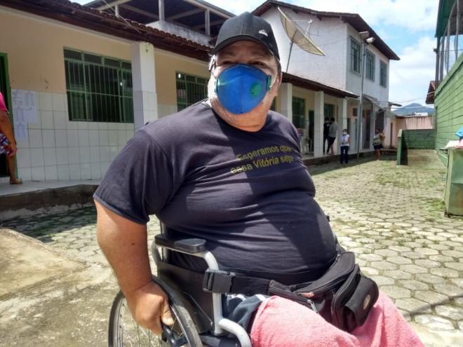 Carlos Roberto da Silva fez questão de exercer sua cidadania