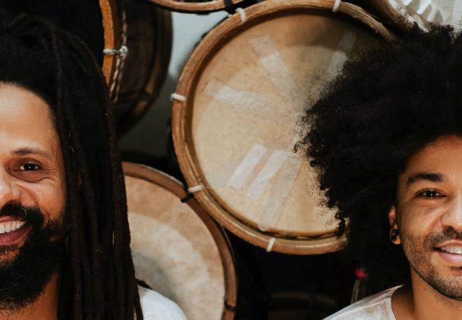 ''Irmãos de Fé'', com Douglas Netto e Geleia, será transmitido pelo YouTube diretamente do palco do Centro Cultural