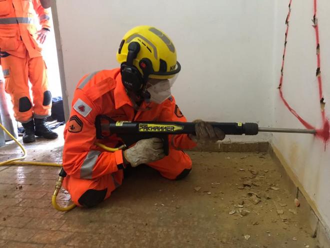 Treinamento dos bombeiros militares do Vale do Aço abrange diversas modalidades de atendimento à população em caso de desastres