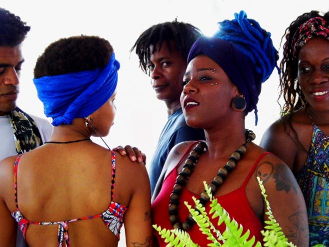 'Corpos pretos, falando sobre negritude, cultura, lutas e gente'