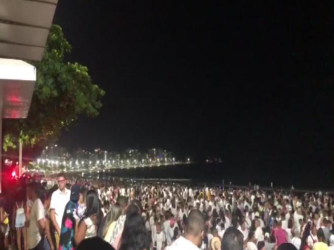 Praia do Morro, Guarapari (ES) na noite de 31 de dezembro de 2020