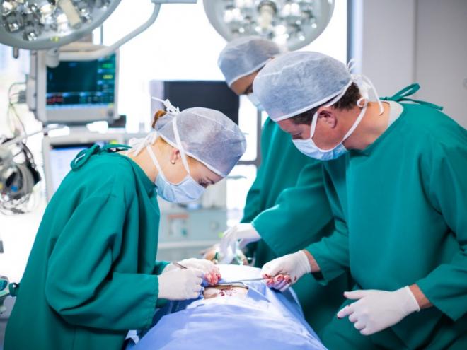 São consideradas eletivas as cirurgias, os procedimentos que não precisam ser realizados em caráter de urgência, ou seja, podem ser agendadas