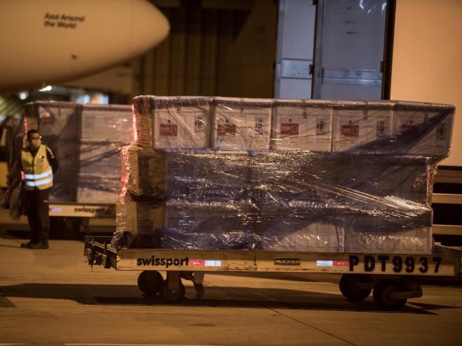 Chegada da carga de CoronaVac, ao aeroporto internacional Tancredo Neves, em Confins, RMBH 