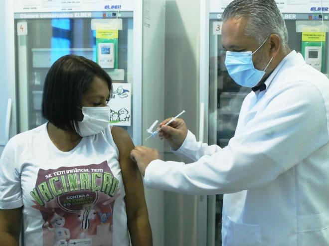 Técnica em enfermagem Cleunilda Madalena tem 63 anos e trabalha há 34 anos na Vigilância Epidemiológica