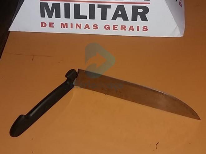 No crime foi usada essa faca 