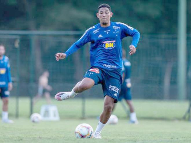 Atacante se disse arrependido de ter processado o clube