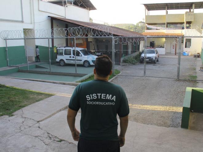 Por meio de comunicado do Estado, os servidores do Centro Socioeducativo foram informados acerca do modelo de cogestão 