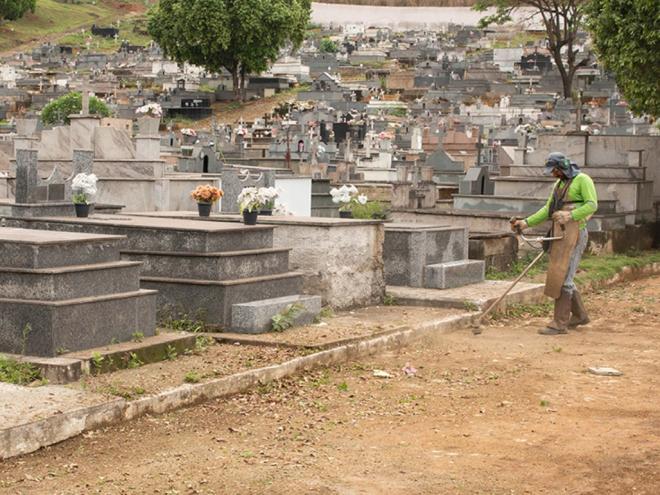 Código Tributário de 1997 prevê a utilização exclusiva da taxa na limpeza, manutenção e melhoria da estrutura dos dois cemitérios 