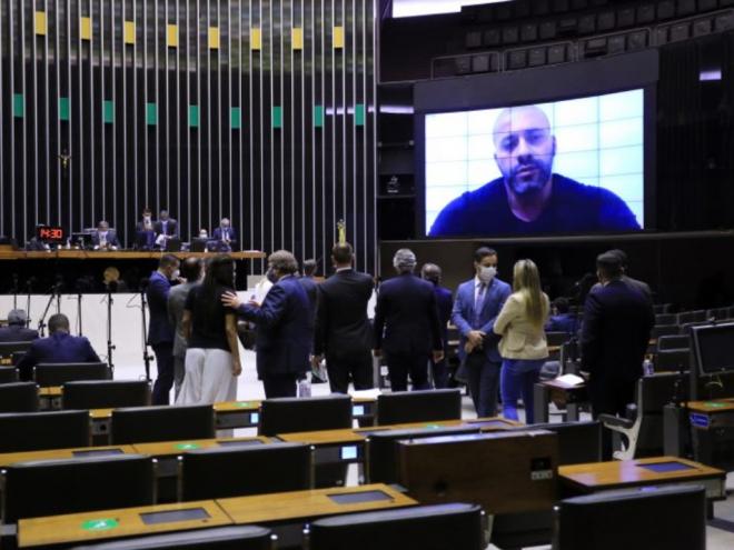 Foram 364 votos a favor do parecer da relatora pela Comissão de Constituição e Justiça, deputada Magda Mofatto (PL-GO)