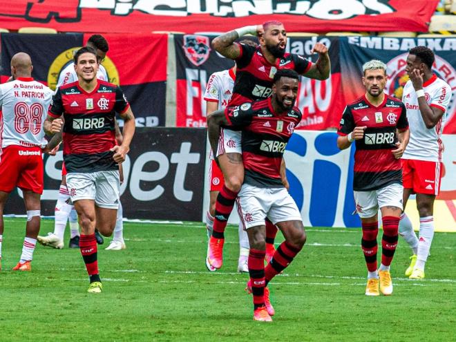 O segundo gol do Flamengo foi marcado por Gabriel Barbosa 