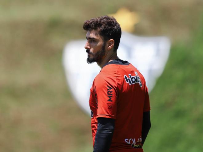 O goleiro Rafael será o mais experiente do Galo no duelo em Tombos