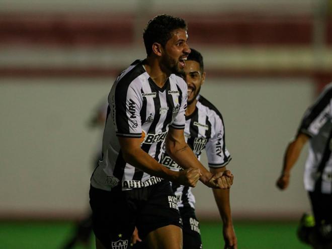 Gabriel foi o autor do gol da virada atleticana