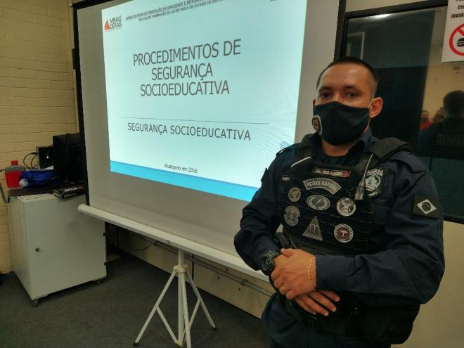 Lauro Borges foi um dos responsáveis por ministrar o curso para os novos servidores do CSE de Ipatinga