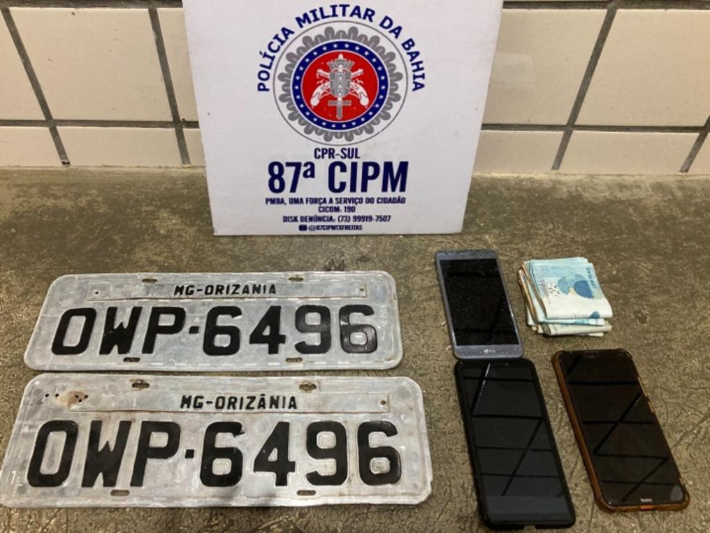 Produtos apreendidos com o homem que estava com o carro da enfermeira 