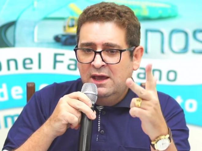 O pronunciamento do prefeito foi realizado por meio de transmissão ao vivo