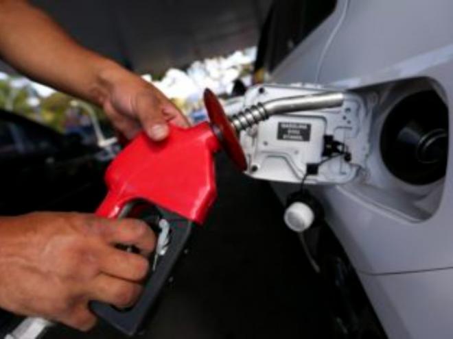 Petrobras anuncia redução de 4,95% no preço da gasolina nas refinarias |  Portal Diário do Aço