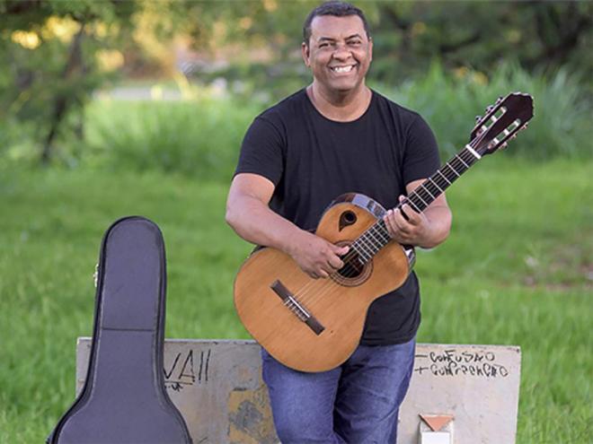 Vaninho Vieira carrega nas veias o dom da música, e agora, o da literatura