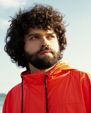 O mineiro Rafa Castro vai mostrar as músicas de seu último álbum
