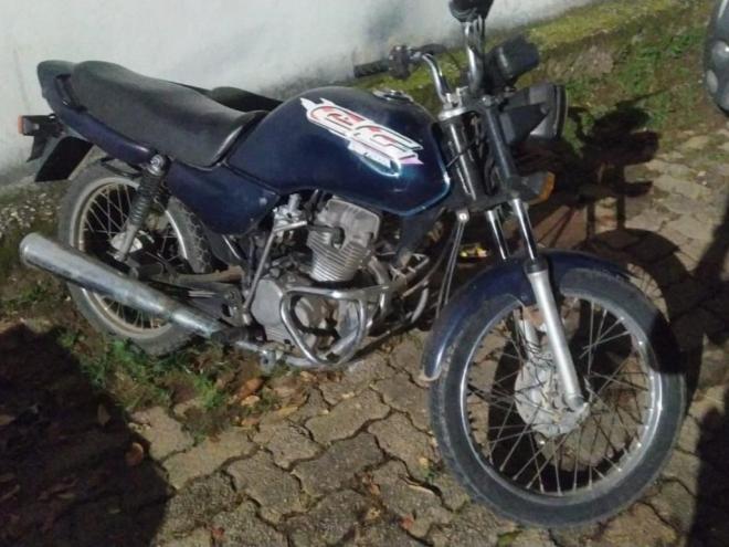 A moto havia sido furtada no dia 31 de março deste ano, em Ipatinga