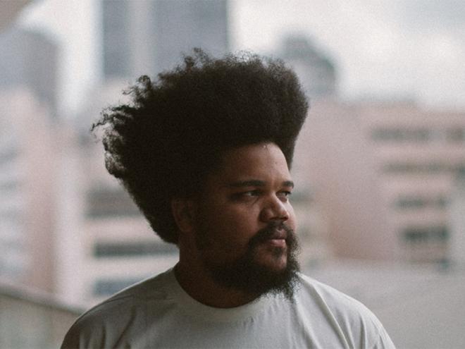Amaro Freitas cruza elementos da cultura afro-brasileira com o jazz
