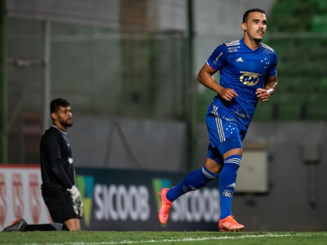 A equipe celeste conseguiu a vitória na tarde de ontem