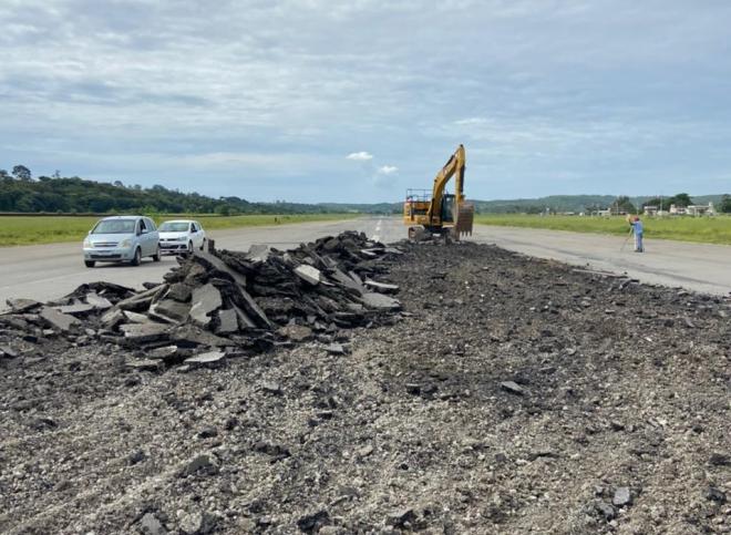 As obras na pista do Aeroporto Regional tiveram início nesta quinta-feira (8)