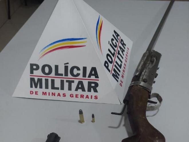 Revólver calibre 38 e espingarda de fabricação caseira foram encontradas em Ipabinha