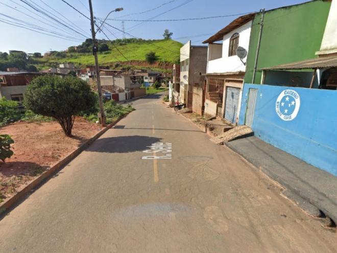 O atentado registrado no início da madrugada aconteceu nesta rua, no Planalto, em Ipatinga