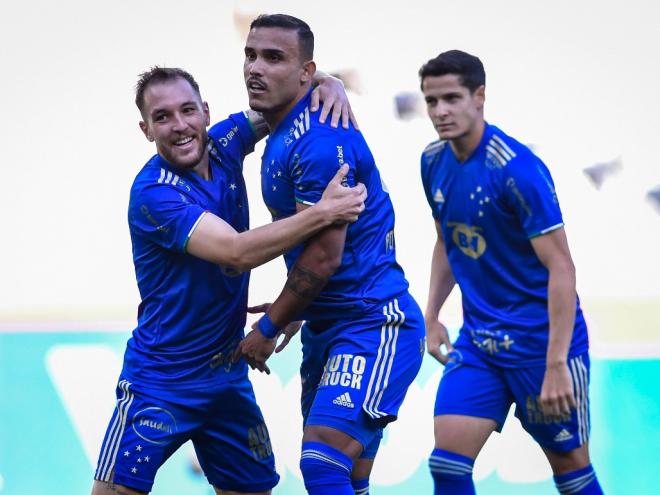 Raposa goleou o Patrocinense neste domingo