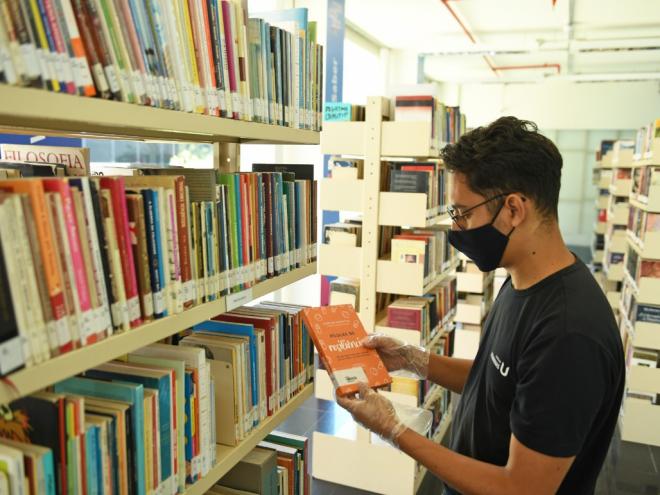 A Biblioteca Central de Ideias completa 16 anos de atividades: 15 mil associados e acervo de 9 mil livros