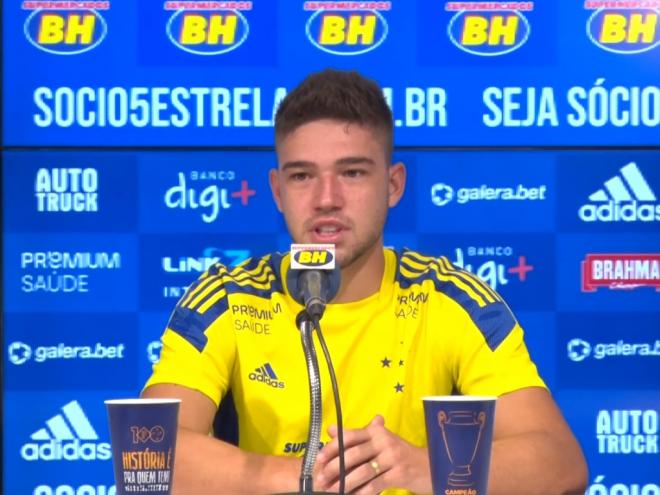 Guilherme Bissoli tem 23 anos e ficará por empréstimo na Raposa até o fim da temporada