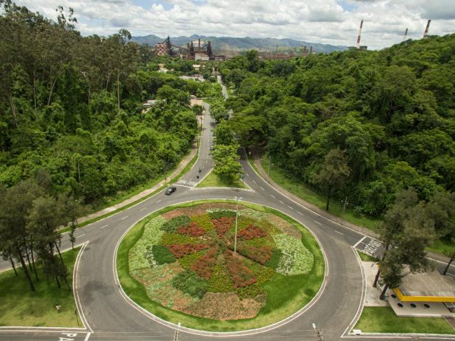 Plantios são referentes aos projetos ''Pomar Urbano'' e ''Calçada Linda''