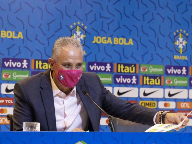 Desafio do treinador é fazer com que time repita boas atuações do início das Eliminatórias