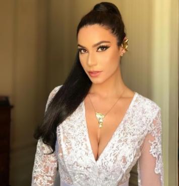 A modelo gaúcha, Julia Gama, ficou com o segundo lugar na disputa do posto de Miss Universo