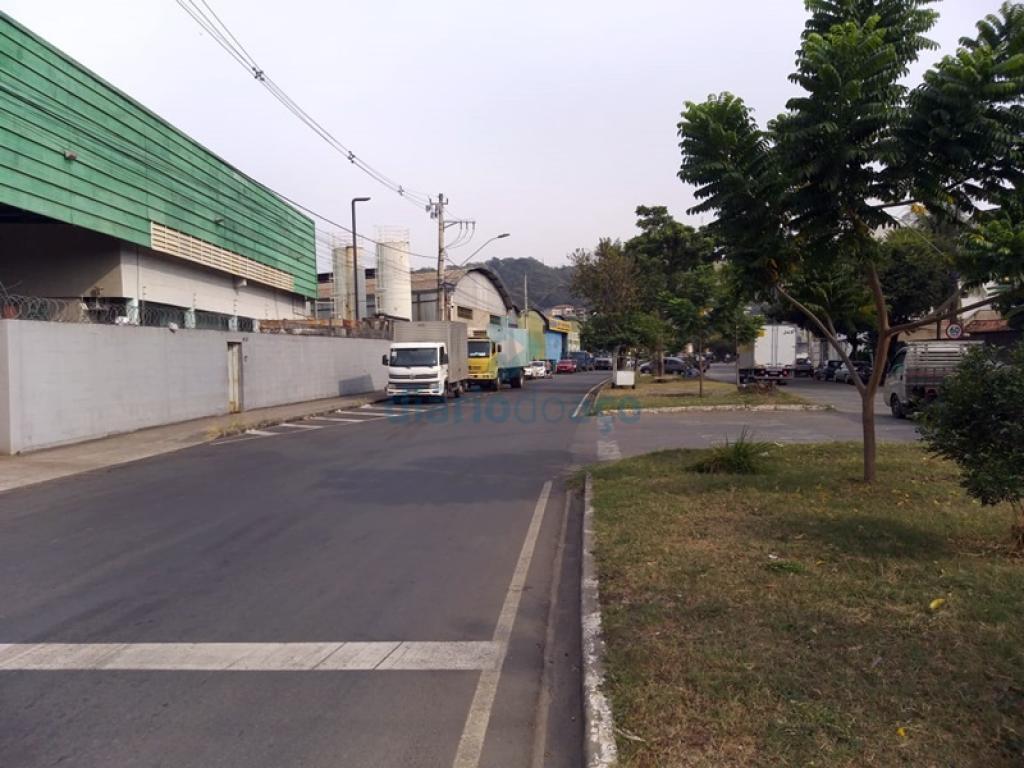 O acidente aconteceu neste trecho da avenida Colatina, no bairro Caravelas