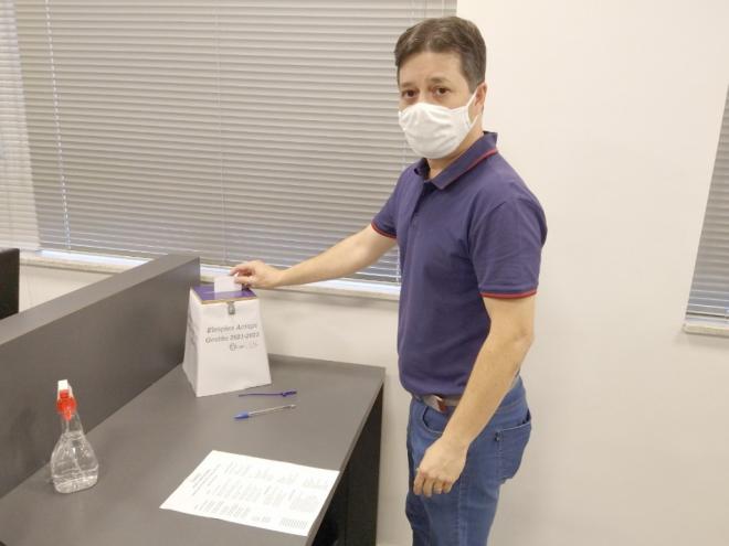 Luís Henrique Alves participou da eleição nesta terça-feira