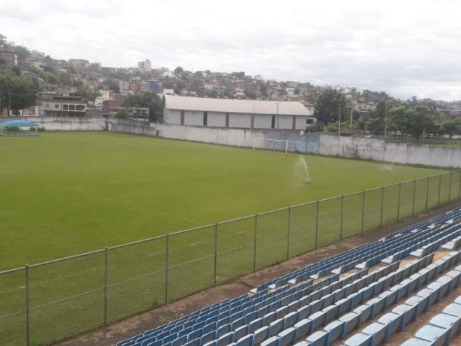 O Ideal manda seus jogos no estádio Ferreirão, o estádio entre os bairros Ideal e Bom Jardim, em Ipatinga