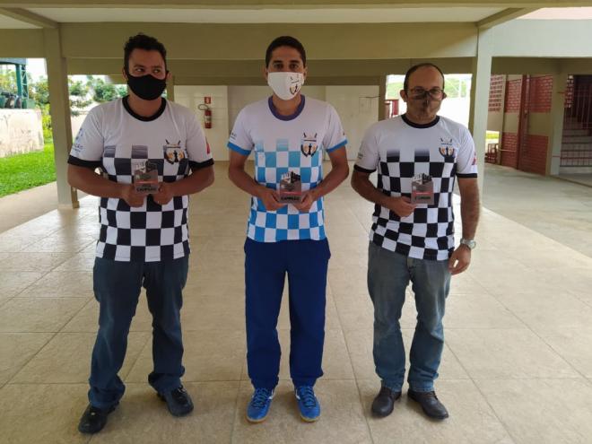Eduardo Altamiro (esquerda), Fabiano Duarte (Centro) e Bruno Jiinger