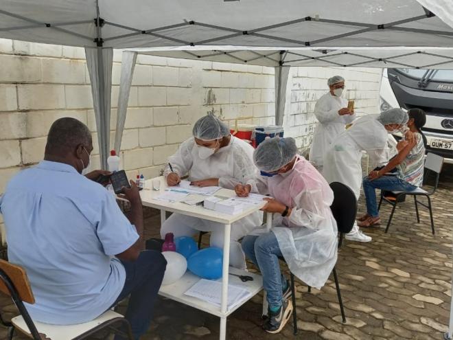 Para ser vacinado, o munícipe deve procurar a unidade de saúde mais próxima da sua residência 